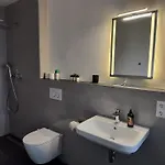 Διαμέρισμα Thelabel Residences Frankfurt - Black Label Penthouse