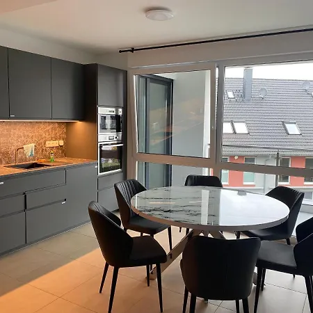 Valley Of Business Frankfurt-airport - Black Label Penthouse * Hofheim am Taunus